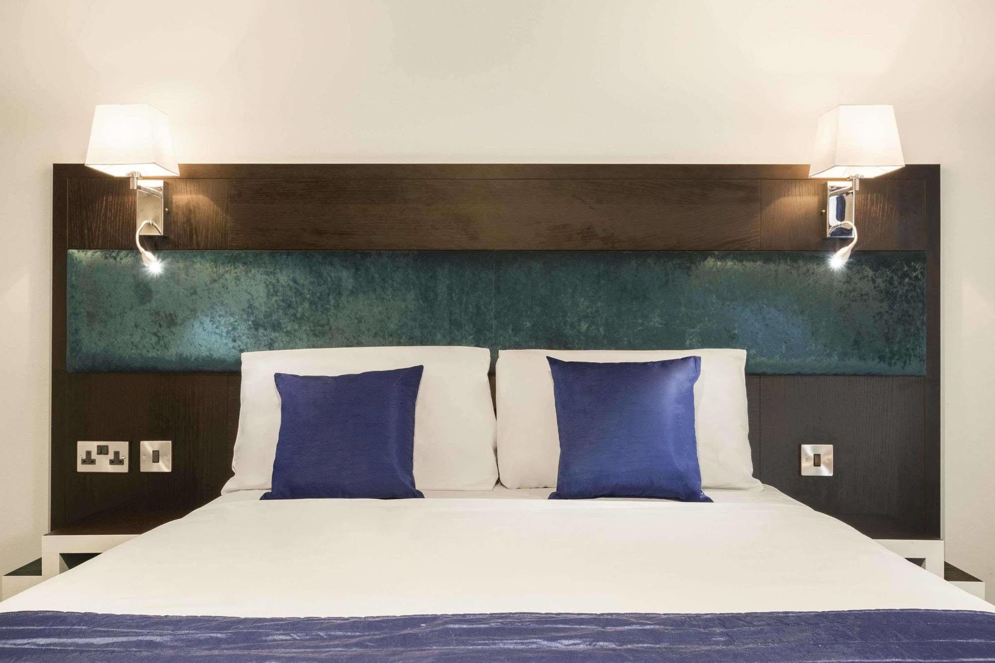 Hotel Ramada Oxford Waterstock Zewnętrze zdjęcie
